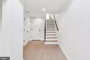 610 N Brenna Walk, Philadelphia, PA 19123 - Photo 6