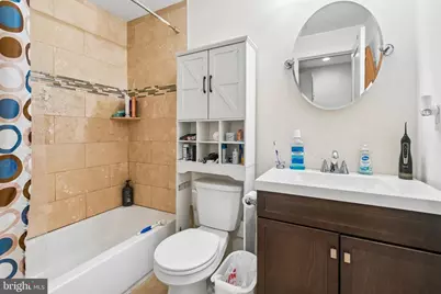 925 N 20th Street #2R, Philadelphia, PA 19130 - Photo 12