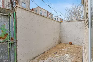 2440 Carpenter St, Philadelphia, PA 19146 - Photo 12