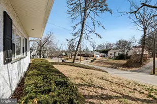 605 Arbutus St, Philadelphia, PA 19119 - Photo 36