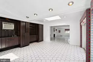 605 Arbutus St, Philadelphia, PA 19119 - Photo 14