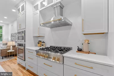 202 Spruce Street, Philadelphia, PA 19106 - Photo 18