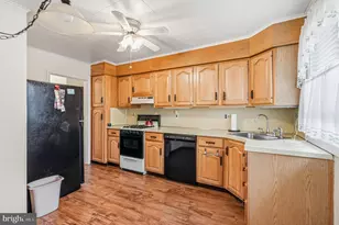 9711 Dedaker St, Philadelphia, PA 19115 - Photo 10