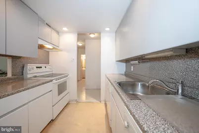 1901 John F Kennedy Boulevard #2714, Philadelphia, PA 19103 - Photo 6