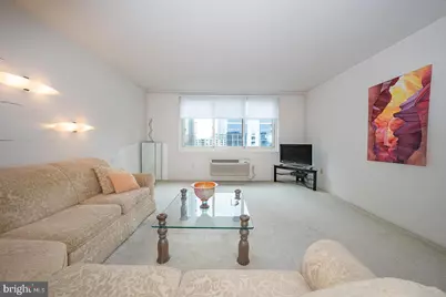 1901 John F Kennedy Boulevard #2714, Philadelphia, PA 19103 - Photo 2