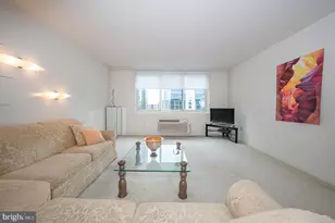 1901 John F Kennedy Blvd, Philadelphia, PA 19103 - Photo 2