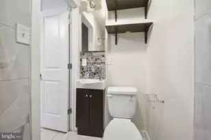 857 N 28th St, Philadelphia, PA 19130 - Photo 10