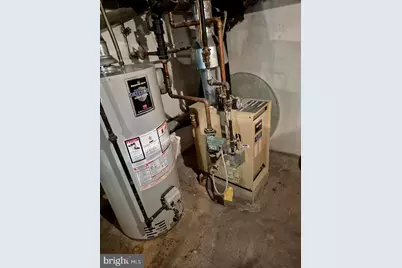 1012 Tree Street, Philadelphia, PA 19148 - Photo 16