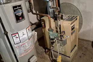 1012 Tree St, Philadelphia, PA 19148 - Photo 16