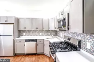 1610 Swain St, Philadelphia, PA 19130 - Photo 4