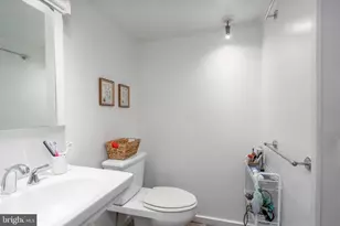 239 Race St, Philadelphia, PA 19106 - Photo 72