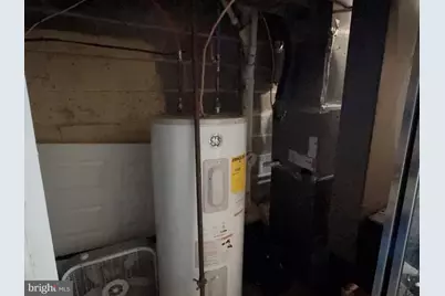 1228 W Susquehanna Avenue, Philadelphia, PA 19122 - Photo 8