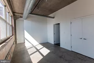 1210 Buttonwood St, Philadelphia, PA 19123 - Photo 12