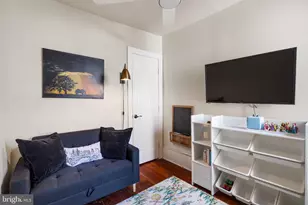 802 N Bambrey St, Philadelphia, PA 19130 - Photo 12