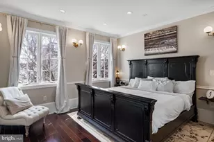 802 N Bambrey St, Philadelphia, PA 19130 - Photo 16