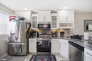 7167 Georgian Rd, Philadelphia, PA 19138 - Photo 16