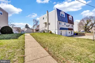 822 Avon Rd, Philadelphia, PA 19116 - Photo 4