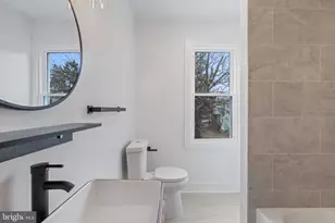 530 Arthur St, Philadelphia, PA 19111 - Photo 24