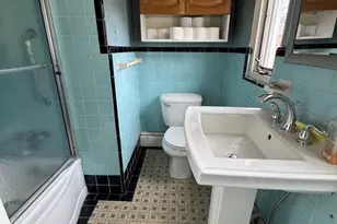 7029 Brentwood Rd, Philadelphia, PA 19151 - Photo 10