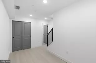 1005 W Orleans St, Philadelphia, PA 19133 - Photo 8