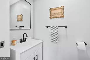 300 Leverington Ave, Philadelphia, PA 19128 - Photo 12