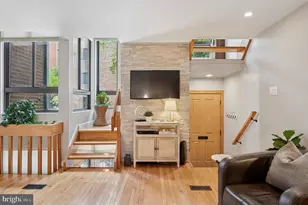 238 S 9th St, Philadelphia, PA 19107 - Photo 10