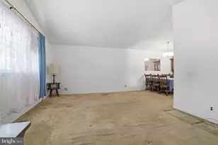 3622 Chesterfield Rd, Philadelphia, PA 19114 - Photo 4