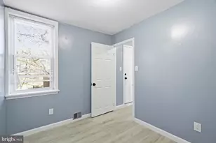 1526 S LeCount St, Philadelphia, PA 19146 - Photo 30