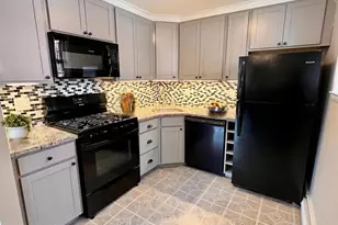 7804 Winston Rd, Philadelphia, PA 19118 - Photo 6