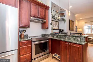 827 N Bambrey St, Philadelphia, PA 19130 - Photo 6