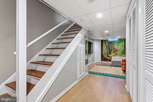 827 N Bambrey St, Philadelphia, PA 19130 - Photo 44