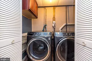 827 N Bambrey St, Philadelphia, PA 19130 - Photo 22