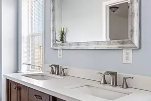 827 N Bambrey St, Philadelphia, PA 19130 - Photo 34