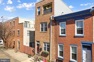 827 N Bambrey St, Philadelphia, PA 19130 - Photo 2