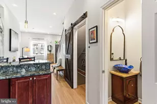 827 N Bambrey St, Philadelphia, PA 19130 - Photo 12