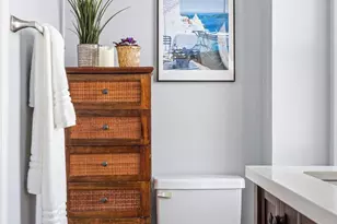 827 N Bambrey St, Philadelphia, PA 19130 - Photo 36