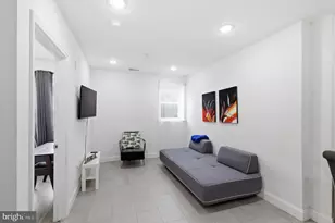 925 N Broad St, Philadelphia, PA 19123 - Photo 2