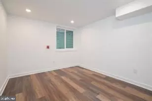 727 N 39th St, Philadelphia, PA 19104 - Photo 14