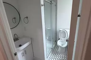 2037 N 9th St, Philadelphia, PA 19122 - Photo 4