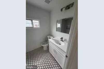 2037 N 9th St #2, Philadelphia, PA 19122 - Photo 4