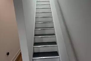 2037 N 9th St, Philadelphia, PA 19122 - Photo 10