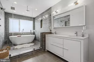 857 Corinthian Ave, Philadelphia, PA 19130 - Photo 16