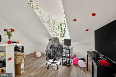 916 Pine Street #4F, Philadelphia, PA 19107 - Photo 2