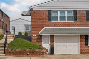 529 Strahle St, Philadelphia, PA 19111 - Photo 2