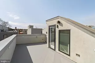 2426 Pine St, Philadelphia, PA 19103 - Photo 32