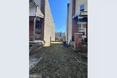 2234 W Estaugh Street, Philadelphia, PA 19140 - Photo 2