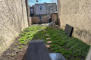 2626 Reed St, Philadelphia, PA 19146 - Photo 2