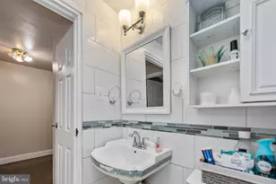 427 E Walnut Ln, Philadelphia, PA 19144 - Photo 26