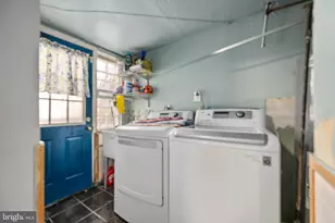 427 E Walnut Ln, Philadelphia, PA 19144 - Photo 18