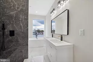 1543 S 31st St, Philadelphia, PA 19146 - Photo 32